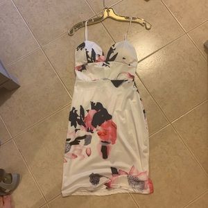 Bodycon floral dress